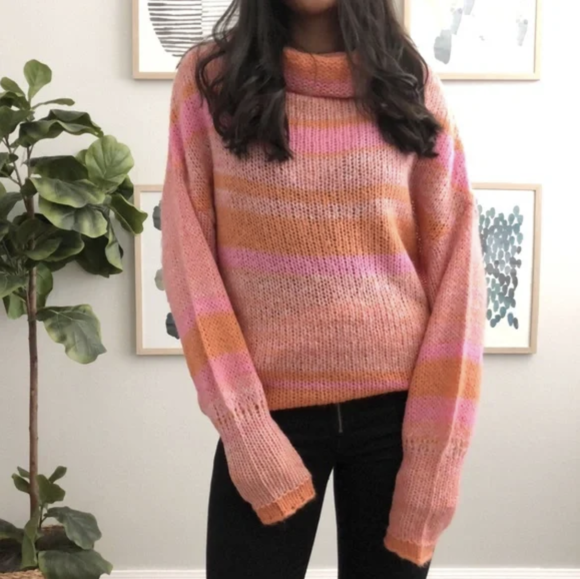 Cowl & Turtleneck Sweaters